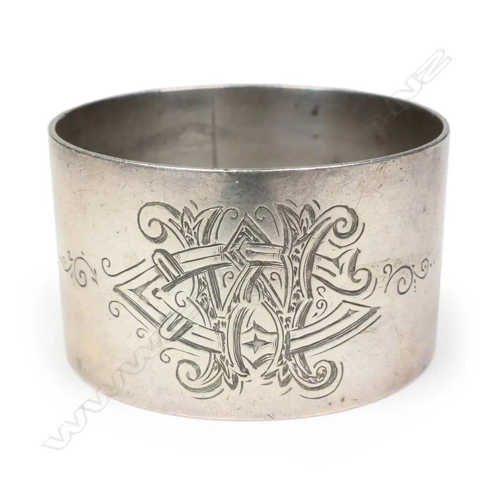 B Petersen & Co. silver napkin ring, Image 1++